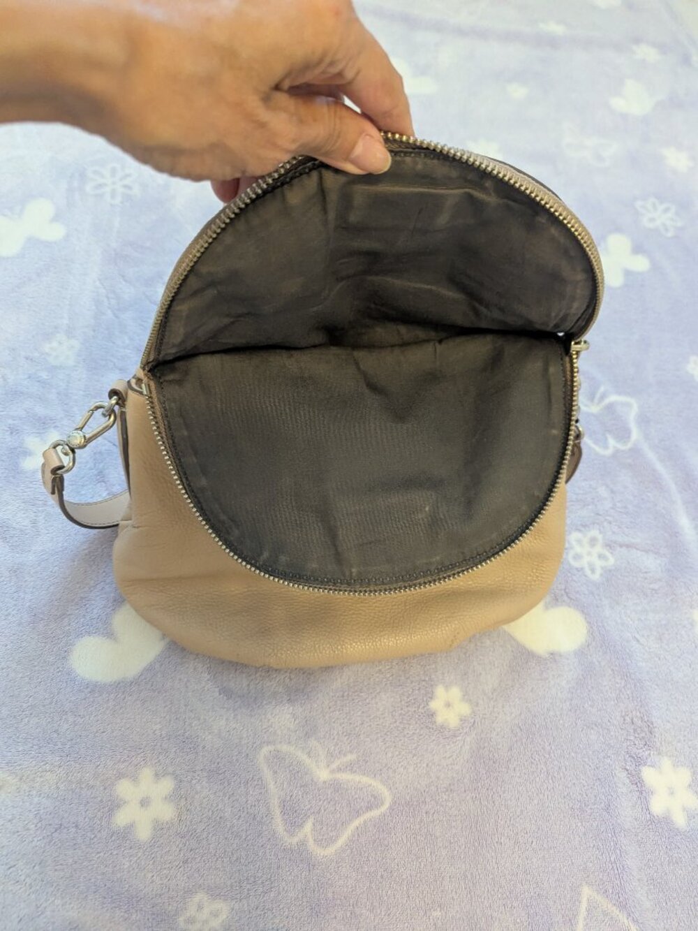 Marc by Marc Jacobs Beige Leather Shoulder Bag - Picture 6 of 7